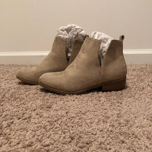 Journee Collection Rimi Ankle Bootie